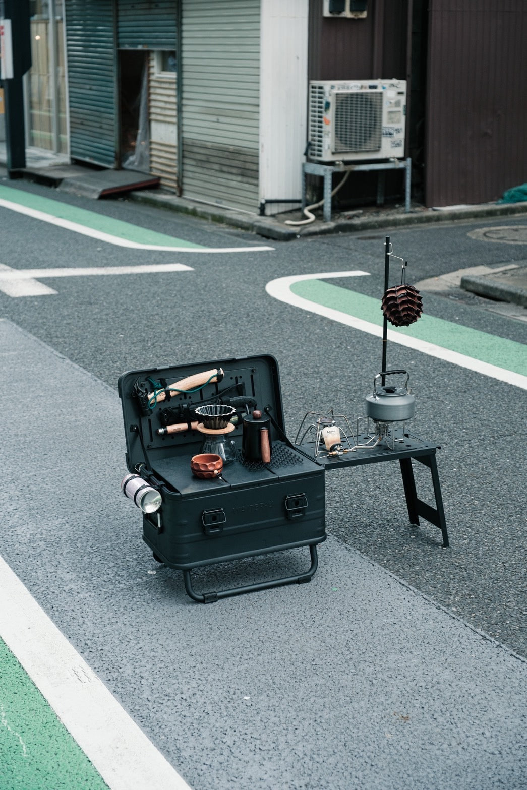 WAITER-U CONTAINER