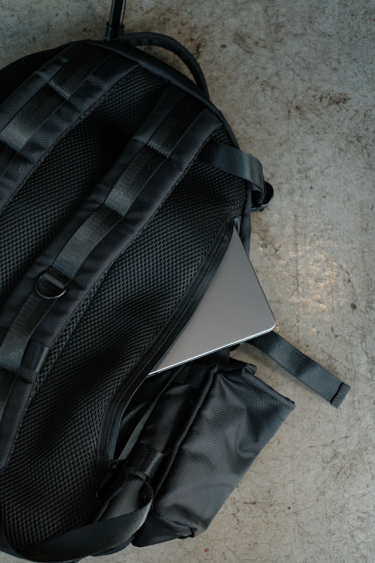「WAITER-U BACKPACK」